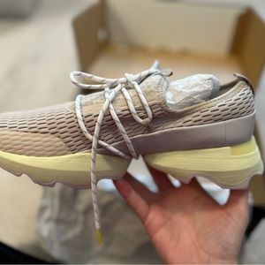 KINETIC™ IMPACT LACE